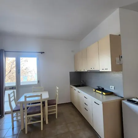 Apet 27 Aparthotel Shengjin