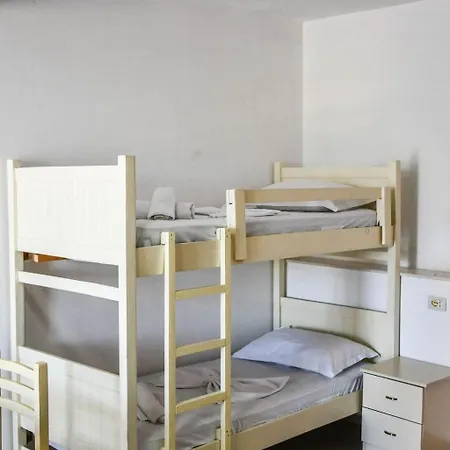 Apartmanhotel Apet 27 Shëngjin