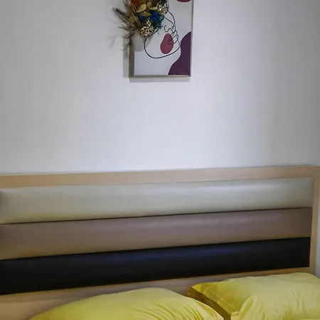Apet 27 Apartmanhotel
