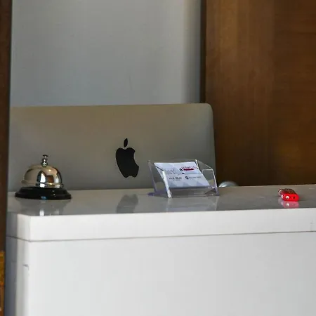 Apet 27 Apartmanhotel